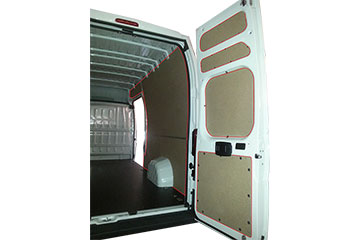 Paneles laterales interiores para furgoneta en DM PEUGEOT BOXER 06 -> FURGON 4035 XL L4-H3 P.L.C. PTAS. TRASERAS,